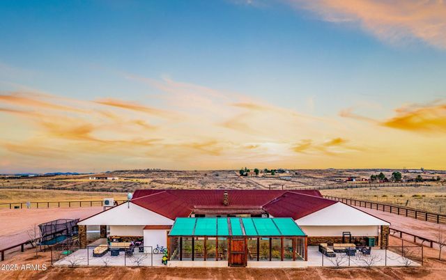 68 CURLY HORSE RANCH Road, Sonoita, AZ 85637