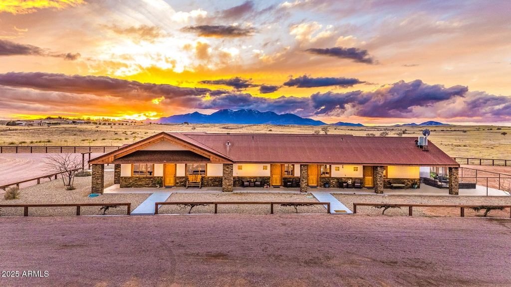 68 CURLY HORSE RANCH Road, Sonoita, AZ 85637