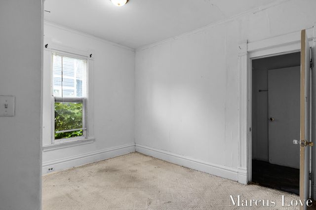 233 Hollister Avenue Se, City Of Grand Rapids, MI 49506