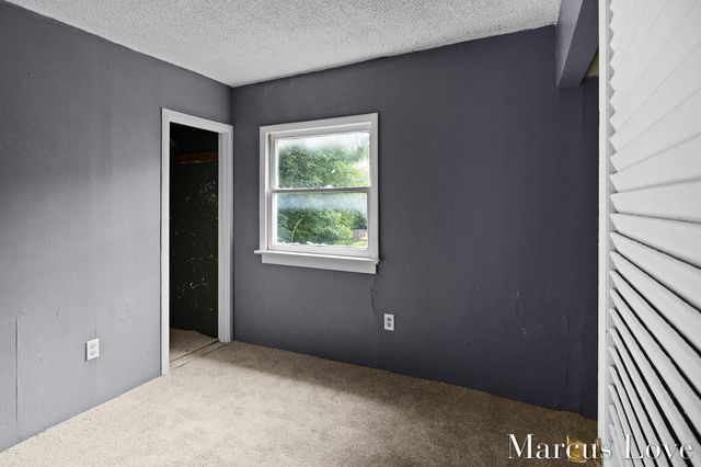 233 Hollister Avenue Se, City Of Grand Rapids, MI 49506