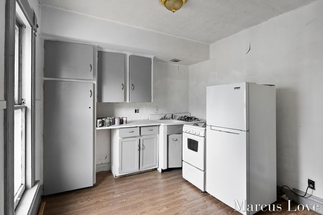233 Hollister Avenue Se, City Of Grand Rapids, MI 49506