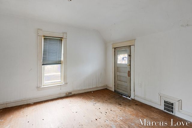 233 Hollister Avenue Se, City Of Grand Rapids, MI 49506