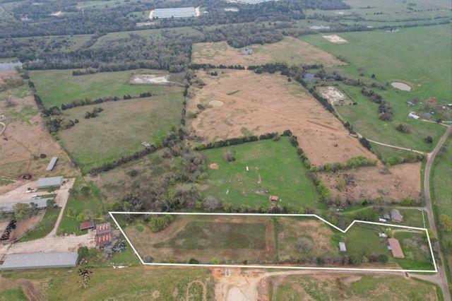 230 FCR 141, Streetman, TX 75859