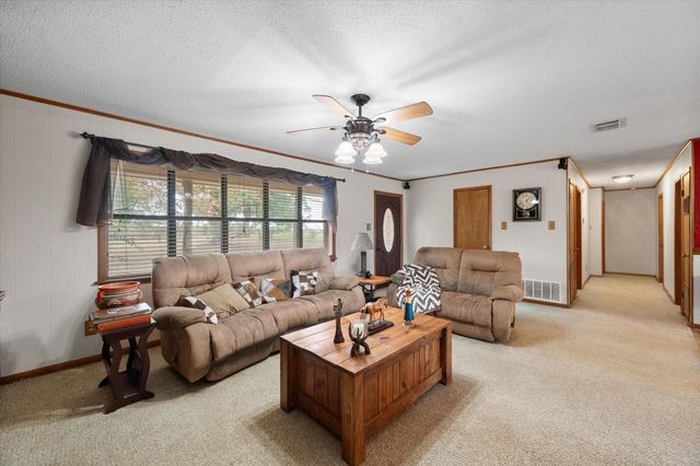 230 FCR 141, Streetman, TX 75859
