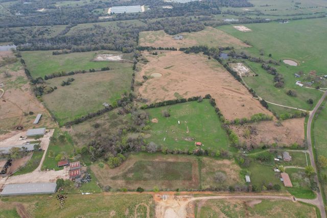 230 FCR 141, Streetman, TX 75859