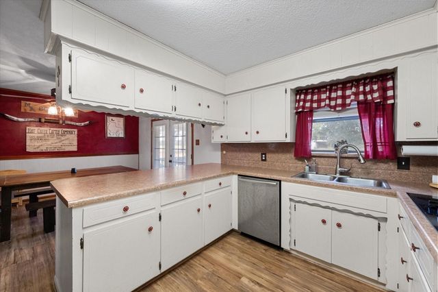 230 FCR 141, Streetman, TX 75859