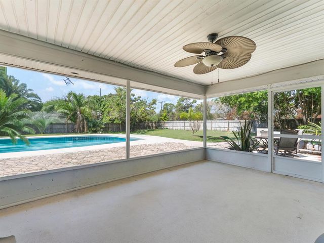 698 Fischer Drive, Sebastian, FL 32958
