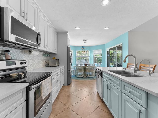 698 Fischer Drive, Sebastian, FL 32958