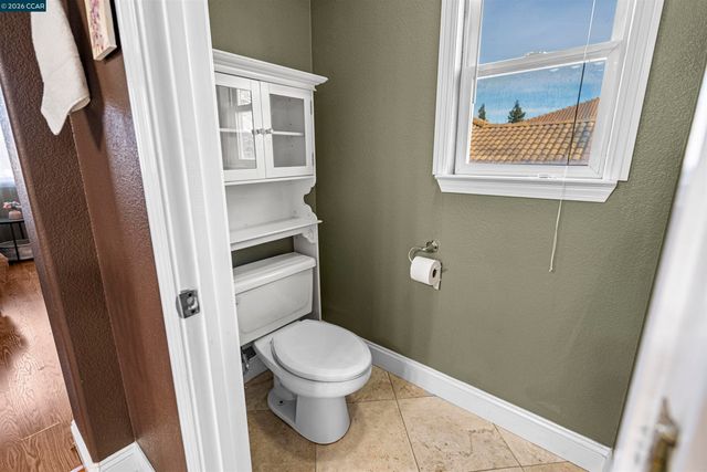 50 Cognac Cir, Sacramento, CA 95835