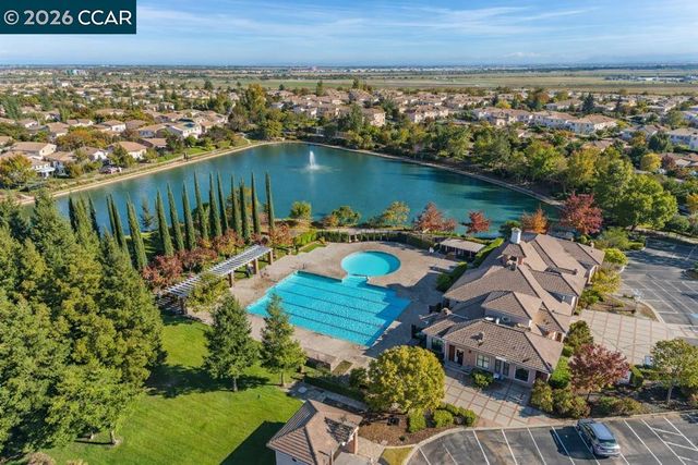 50 Cognac Cir, Sacramento, CA 95835