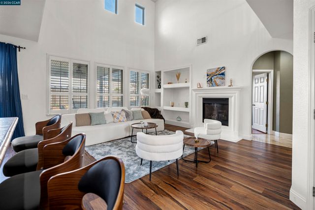 50 Cognac Cir, Sacramento, CA 95835