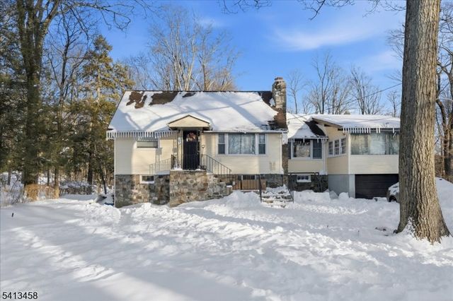 407 Diggles Pl, Vernon Twp., NJ 07422
