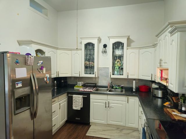804 N Carr Avenue, Wynnewood, OK 73098