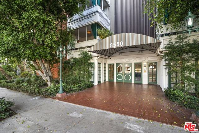8550 Holloway Drive 405, West Hollywood, CA 90069