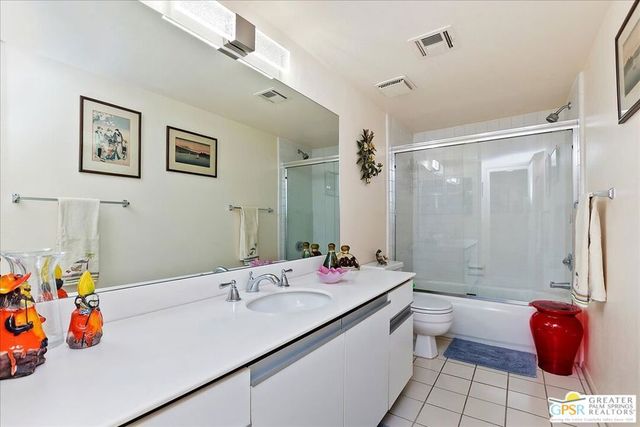 1326 N Tiffany Circle, Palm Springs, CA 92262