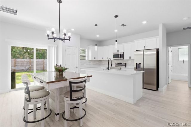 2522 W CASTLE Road, Citrus Springs, FL 34434