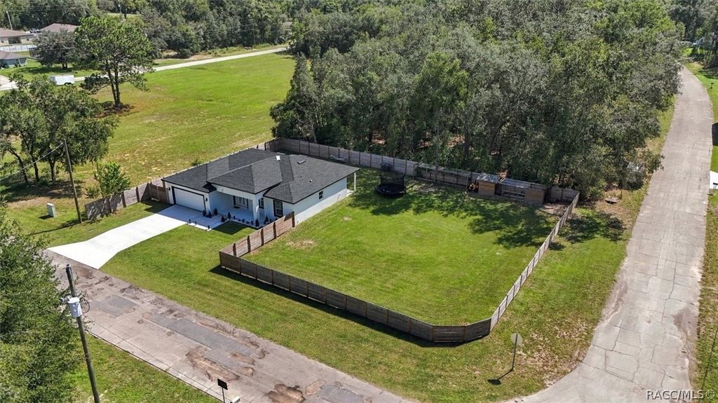 2522 W CASTLE Road, Citrus Springs, FL 34434