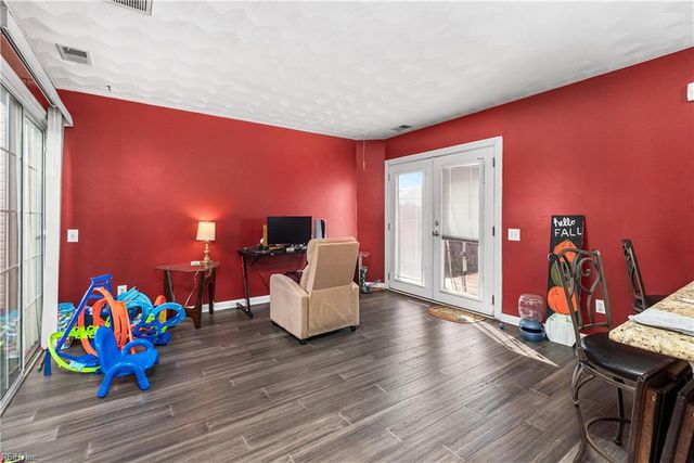 5473 Kiawah CT, Virginia Beach, VA 23462