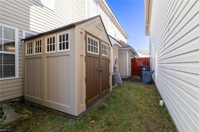 5473 Kiawah CT, Virginia Beach, VA 23462