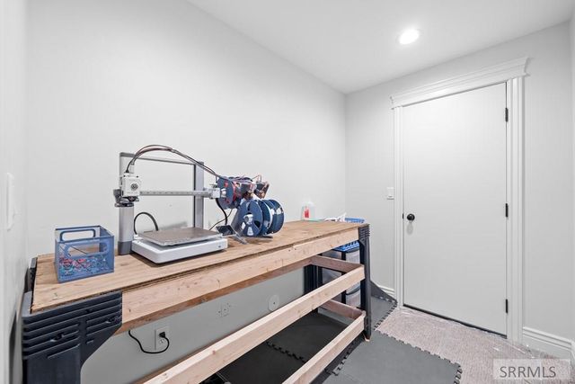 4631 Mountain Bend Drive, Ammon, ID 83406