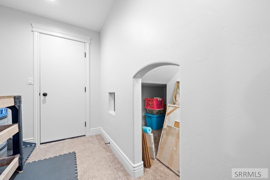 Image 28 of property listing at 4631 Mountain Bend Drive, Ammon, ID 83406