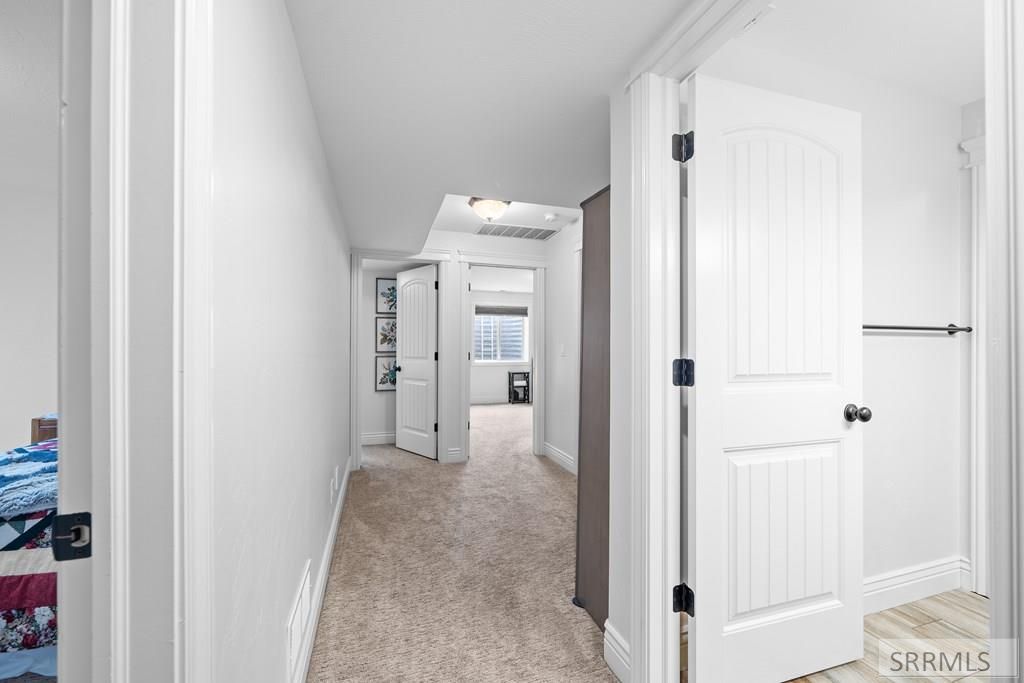 Image 29 of property listing at 4631 Mountain Bend Drive, Ammon, ID 83406