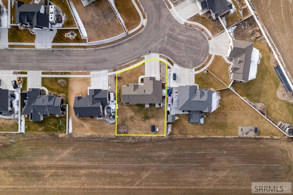 Image 43 of property listing at 4631 Mountain Bend Drive, Ammon, ID 83406