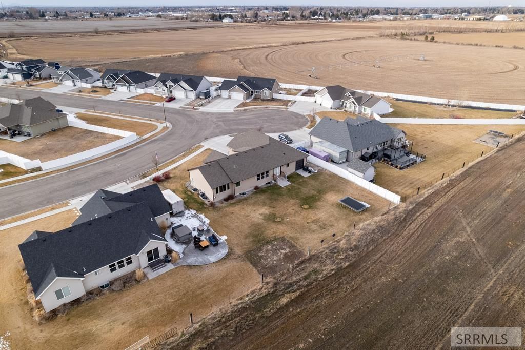 Image 44 of property listing at 4631 Mountain Bend Drive, Ammon, ID 83406