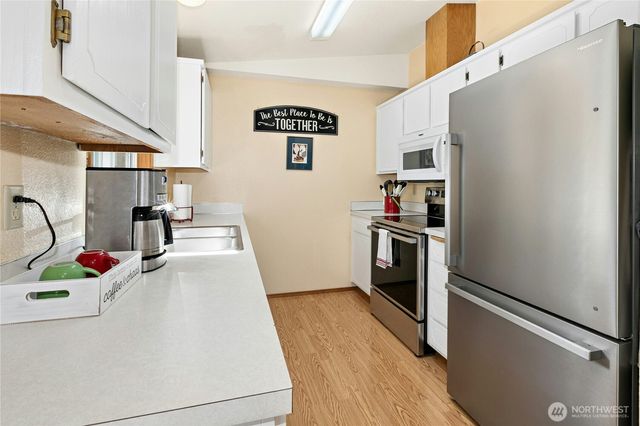 3128 Summit Boulevard, Oak Harbor, WA 98277