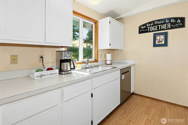 3128 Summit Boulevard, Oak Harbor, WA 98277