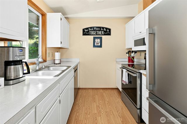 3128 Summit Boulevard, Oak Harbor, WA 98277