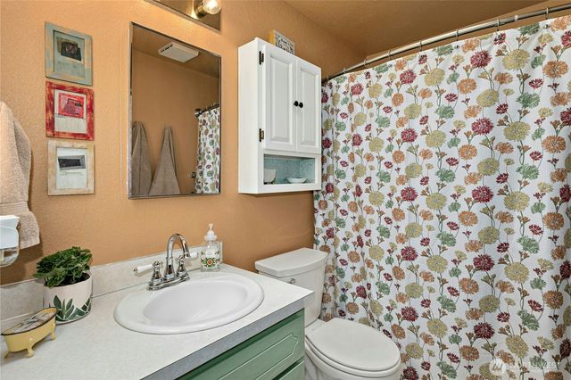 3128 Summit Boulevard, Oak Harbor, WA 98277