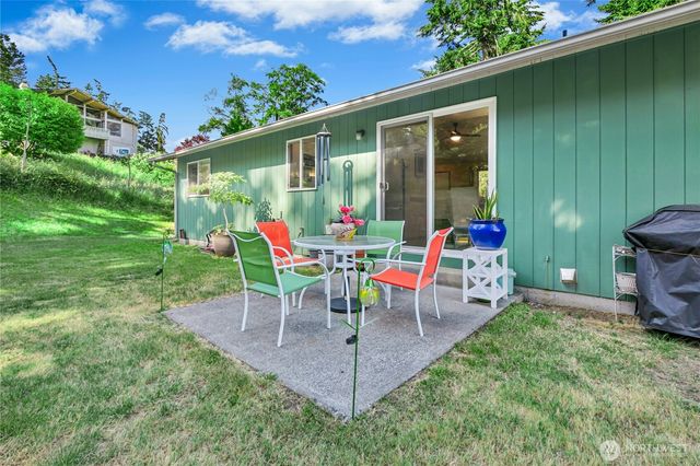 3128 Summit Boulevard, Oak Harbor, WA 98277