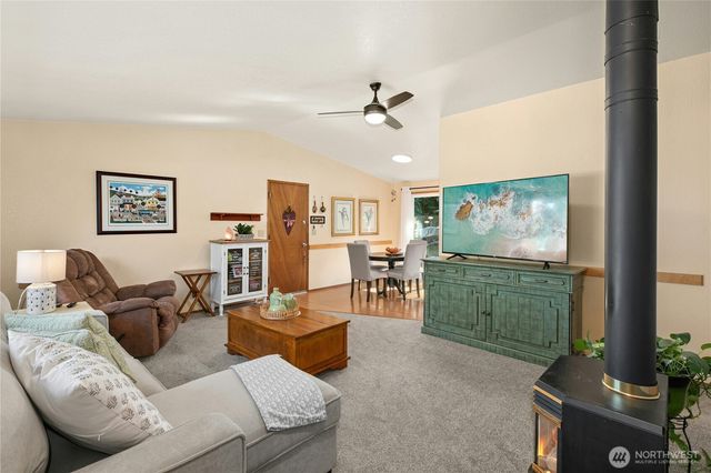 3128 Summit Boulevard, Oak Harbor, WA 98277