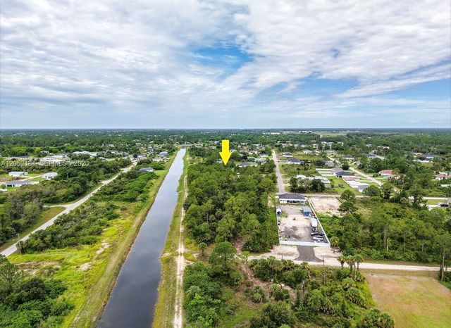 2814 Ida Avenue N, Lehigh Acres, FL 33971