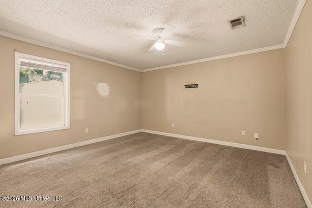 194 Hawthorne Drive, Hattiesburg, MS 39402