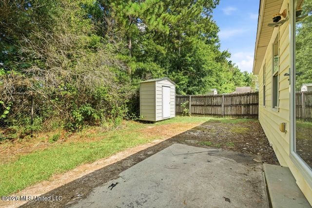 194 Hawthorne Drive, Hattiesburg, MS 39402