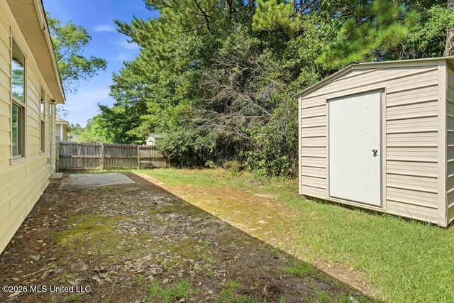 194 Hawthorne Drive, Hattiesburg, MS 39402