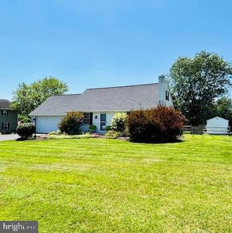 2734 N OLD BETHLEHEM PIKE, Quakertown, PA 18951