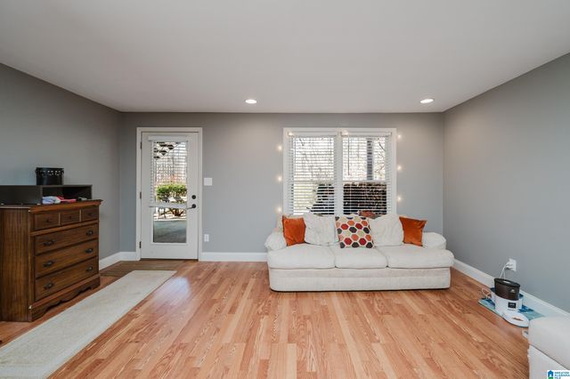 512 BARON CIRCLE, Chelsea, AL 35043