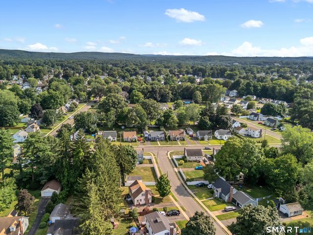 47 Earl Street, Manchester, CT 06040