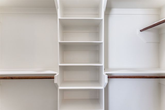 1732 Lawther Drive, River Oaks, TX 76114