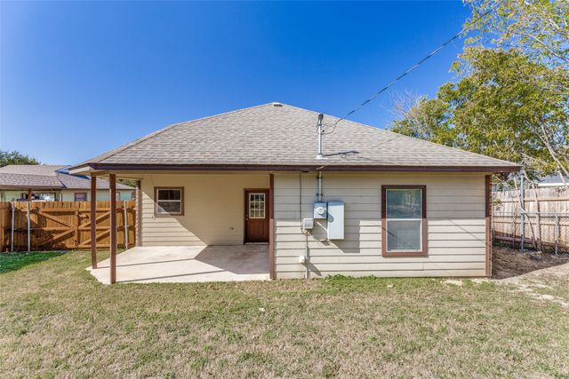 1732 Lawther Drive, River Oaks, TX 76114