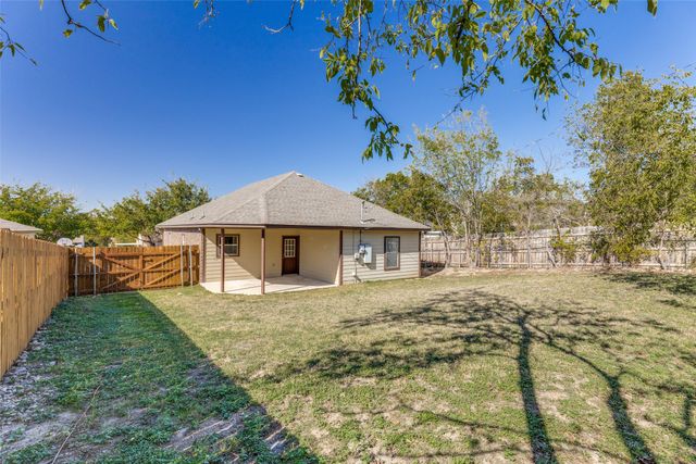 1732 Lawther Drive, River Oaks, TX 76114