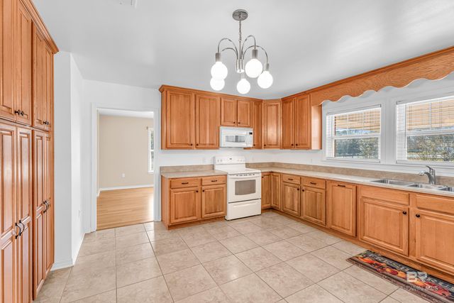 22095 8th Street, Silverhill, AL 36576