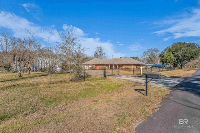 22095 8th Street, Silverhill, AL 36576