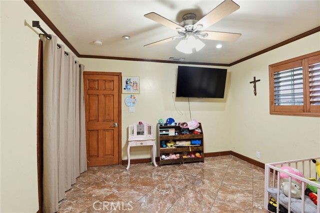 1038 Hollister St, San Fernando, CA 91340