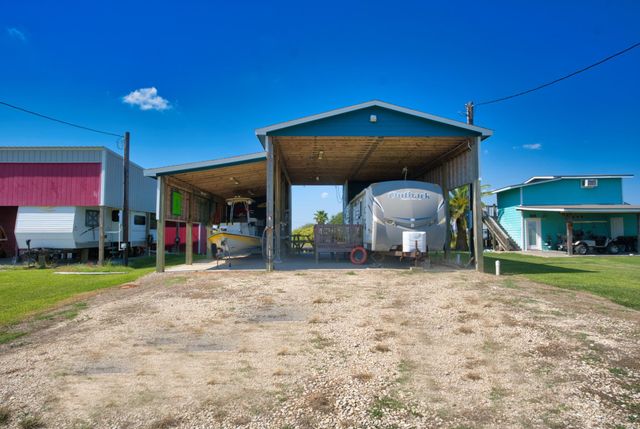 1838 Hall Avenue, Sargent, TX 77414