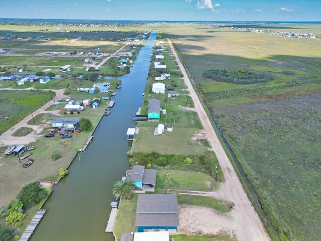 1838 Hall Avenue, Sargent, TX 77414