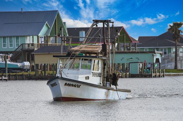 1838 Hall Avenue, Sargent, TX 77414